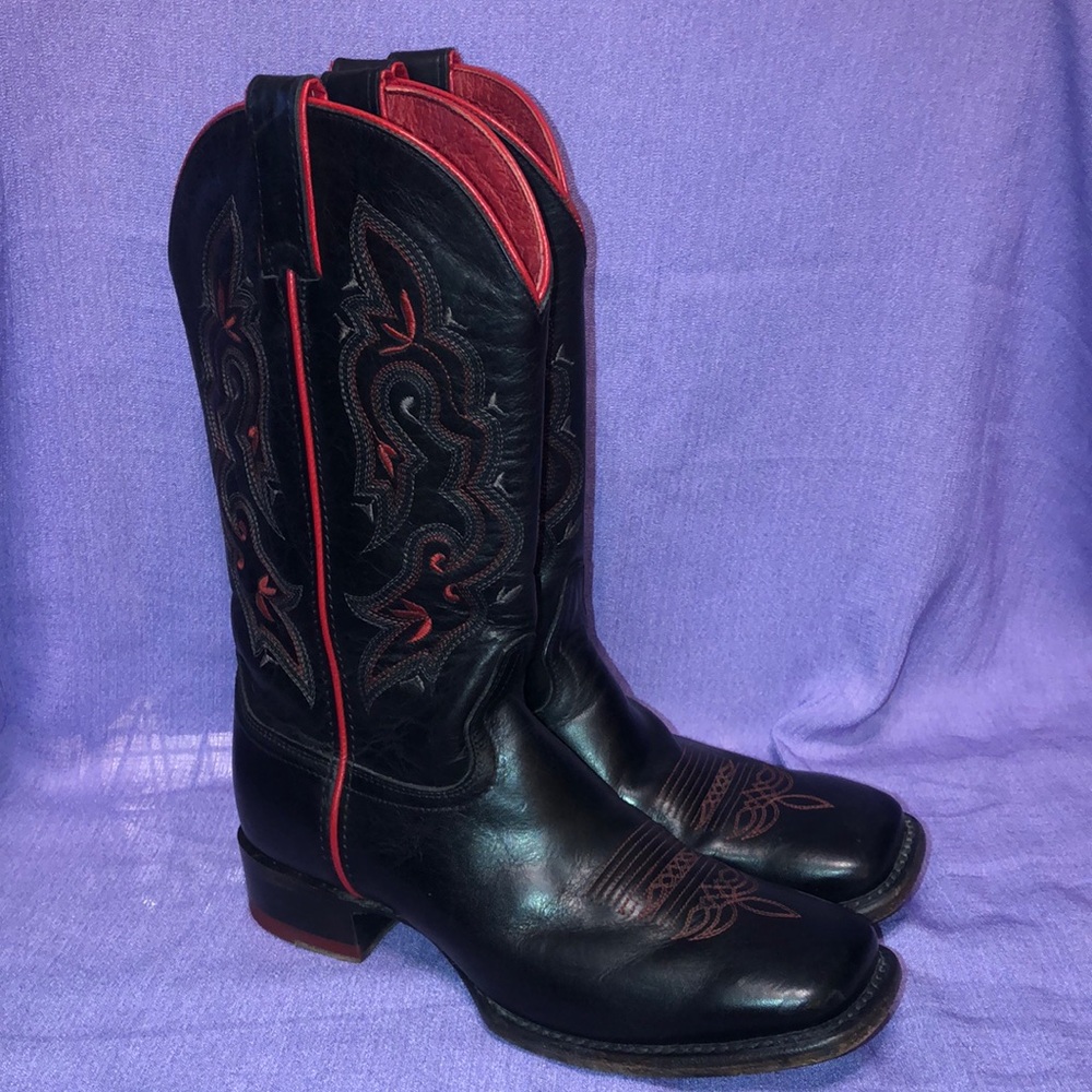 Used Women’s Sonora Ava Boots Size 8B Black/Red